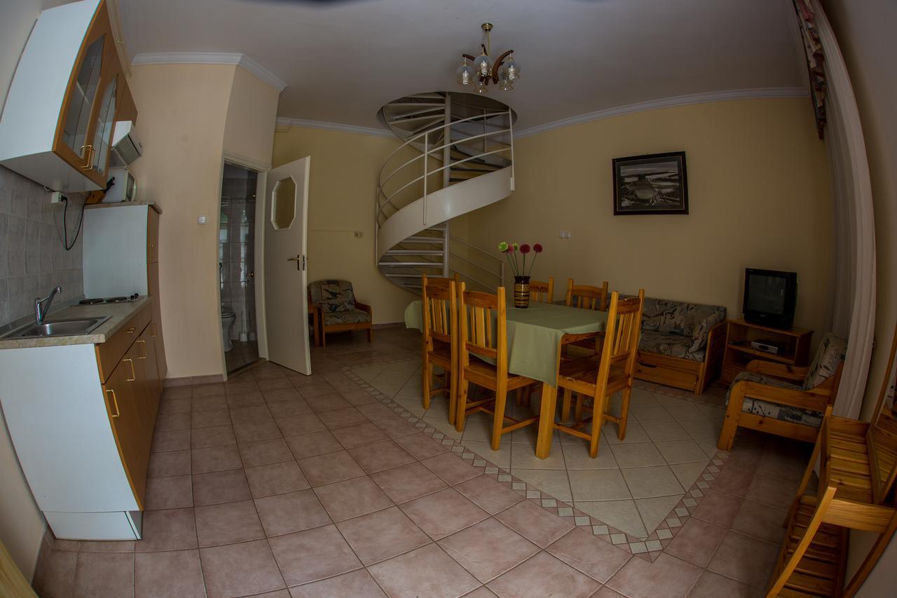 Aqua Line Apartmanház Hajdúszoboszló Exteriér fotografie