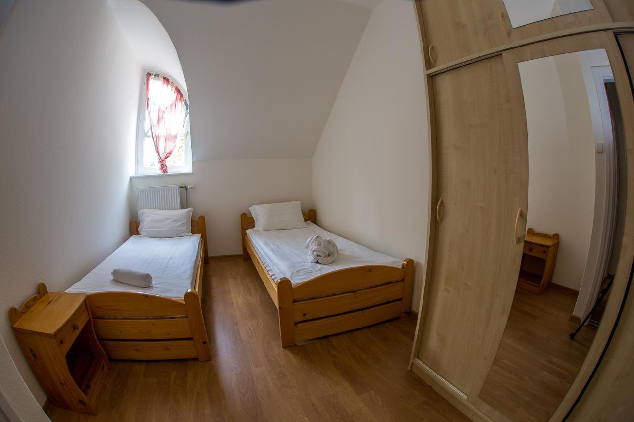 Aqua Line Apartmanház Hajdúszoboszló Exteriér fotografie